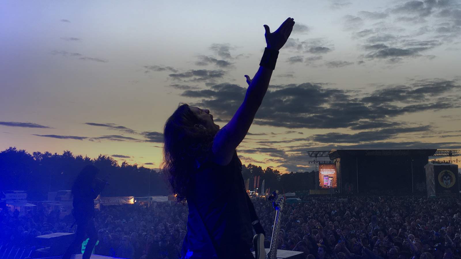 Frank Bello in front of crowd