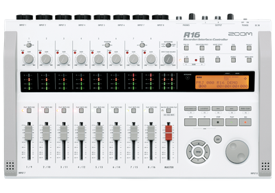 R16 正面画像