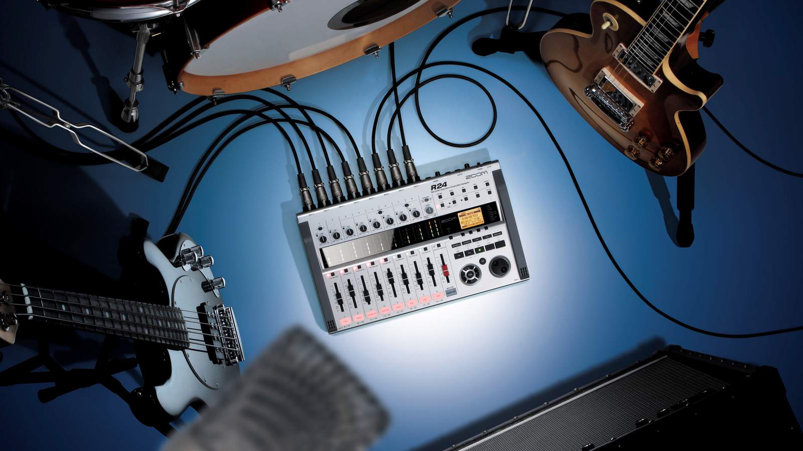 ZOOM R24 レコーディングインターフェース R24 Recorder : Interface : Controller : Sampler | ZOOM